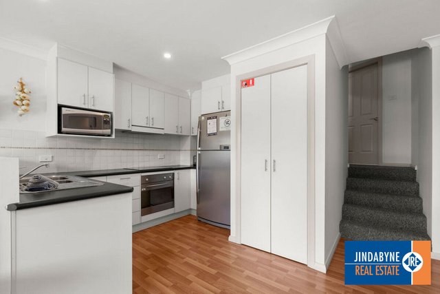 2/65 Gippsland Street, NSW 2627