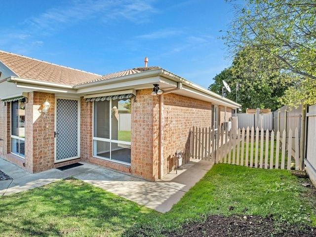 4/4 Owen Court, NSW 2641