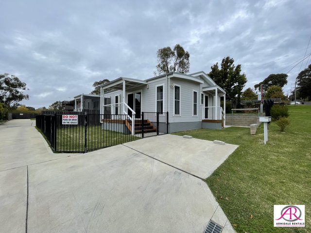 2/12 Burgess Street, NSW 2350