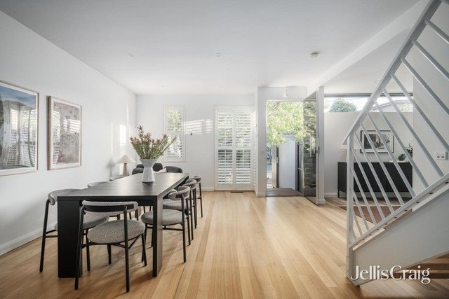 1/13 Wrexham Road, VIC 3181