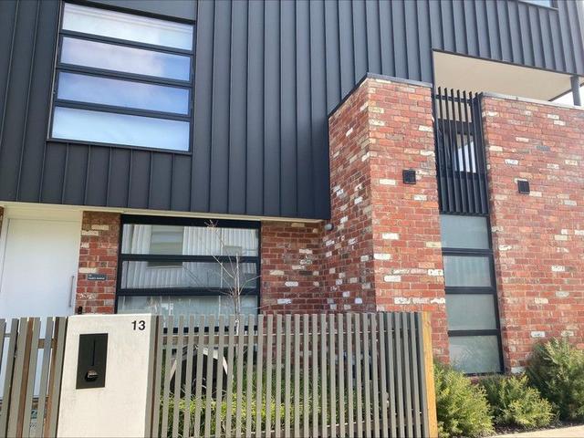 13 Deakin Avenue, VIC 3025