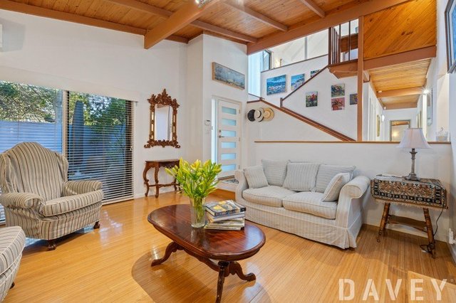 2 Lennoxtown Road, WA 6023