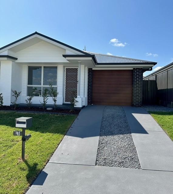2/5 Apple Street, NSW 2321