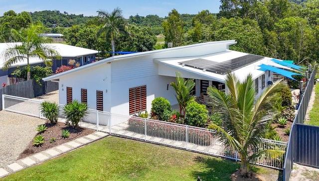 9 Shore St, QLD 4852