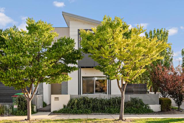 4 Griffiths Link, NSW 2620