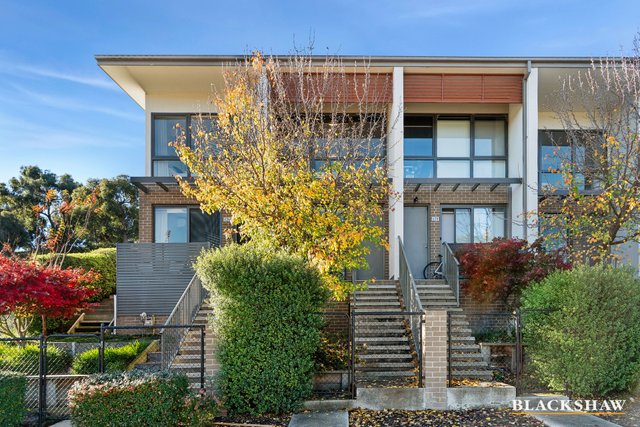 27/11 Wanderlight Avenue, ACT 2617