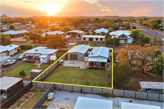 6 Doris St, QLD 4824