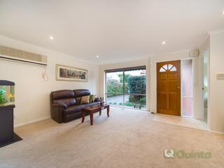 luxury living 2/28 Manuka St Bentleigh East