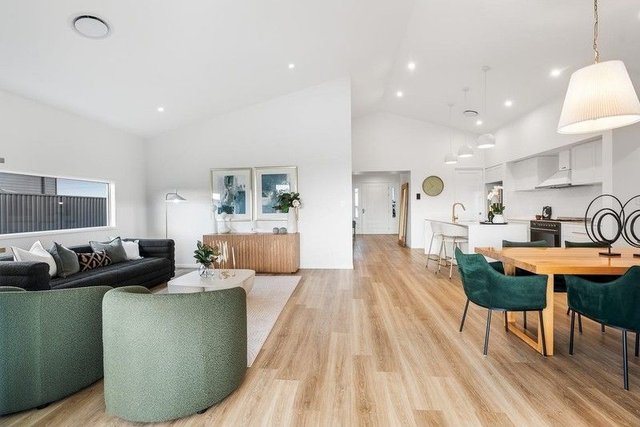 8 Goshawk Street, QLD 4518