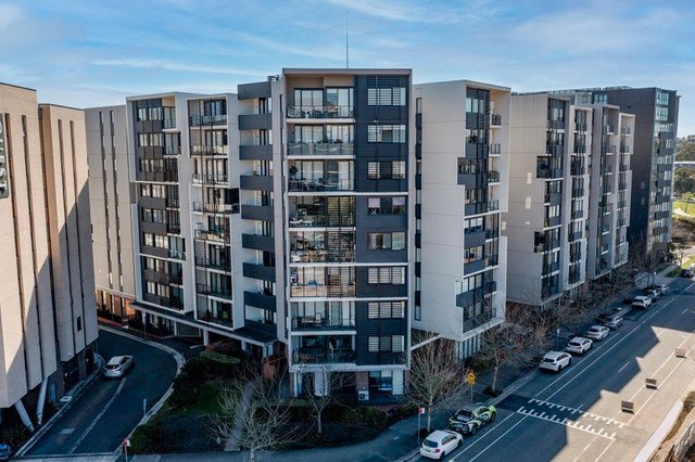 301/81A Lord Sheffield Circuit, NSW 2750