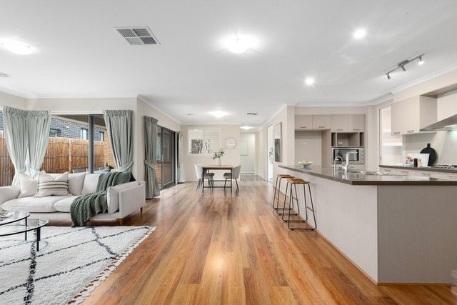 8 Altitude Street, VIC 3217