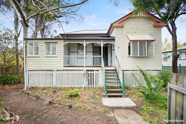 8 Charles Street, QLD 4655