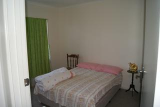 Bedroom 2 (2010-08-05)