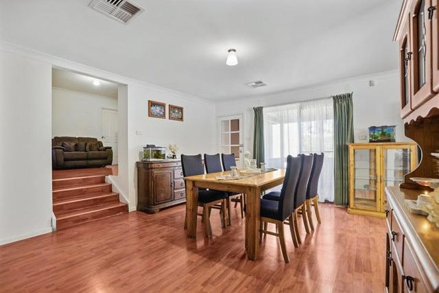 6 Holmegate Crescent, NSW 2749