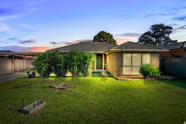 19 Savannah Crescent, VIC 3076