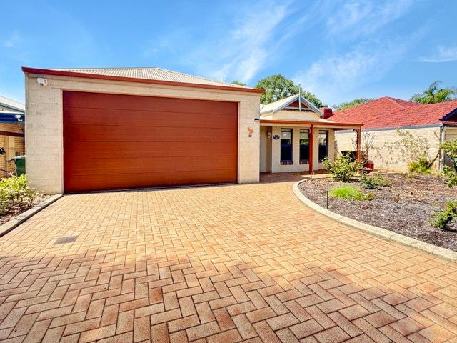 15 Woodloes St, WA 6107