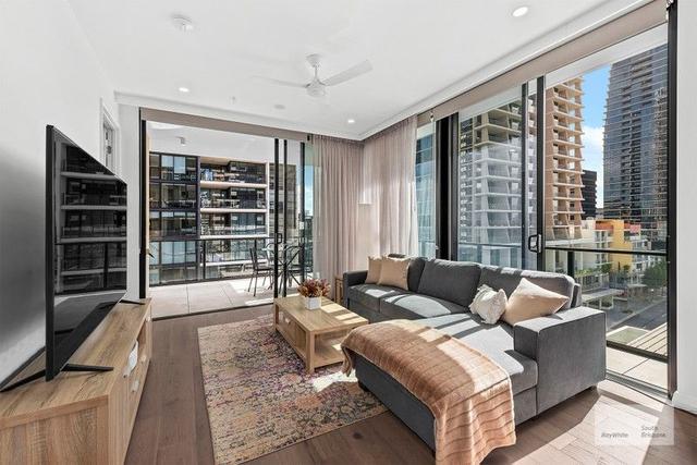 2084/51 Fish Lane, QLD 4101
