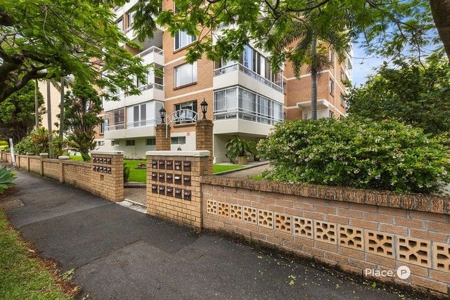 1/81 Langshaw Street, QLD 4005