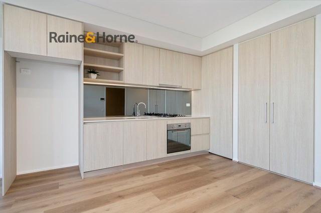 306/6B Atkinson Street, NSW 2170