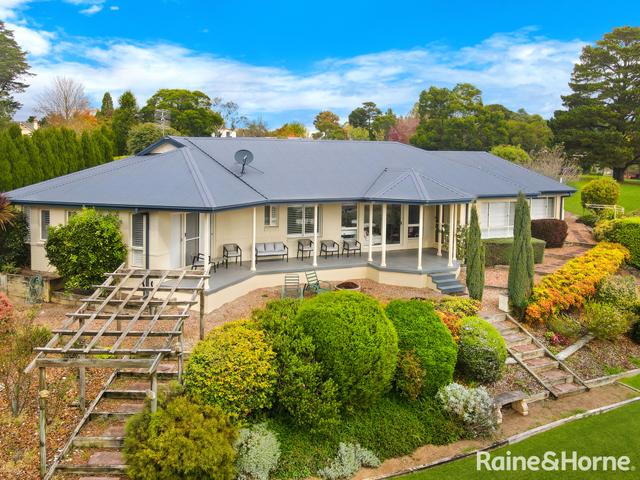 7 Old Oak Place, NSW 2577