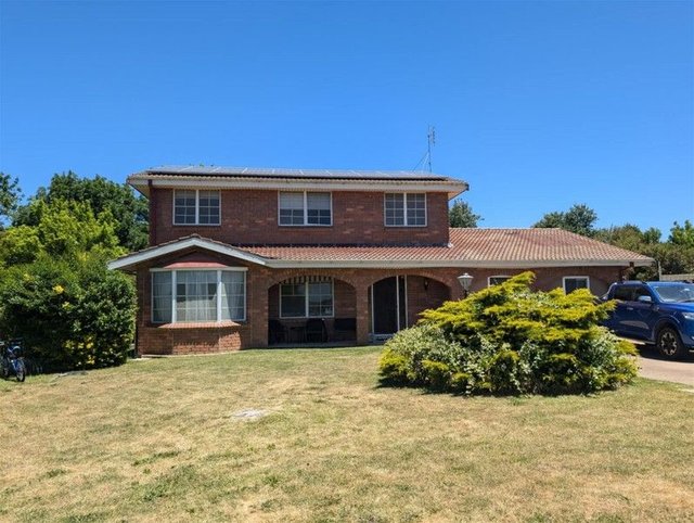 37 Maple Cres, NSW 2799