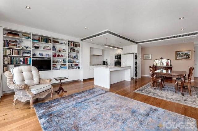 7/32 Outer Crescent, VIC 3186