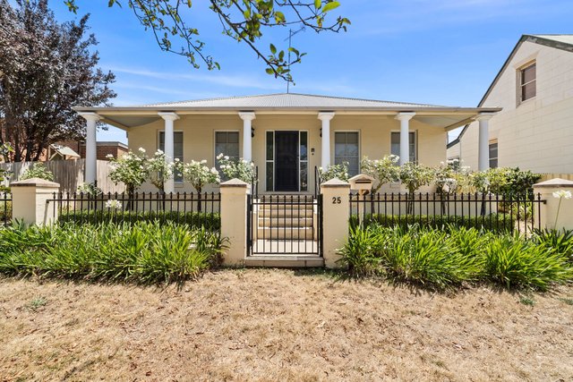 25 Warne Street, NSW 2583