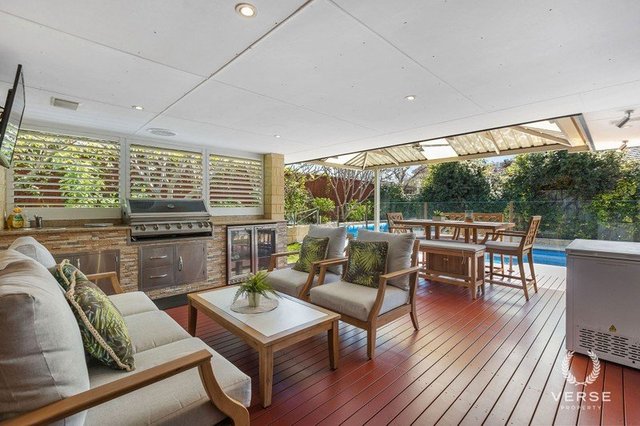 6 Glenarn Green, WA 6065