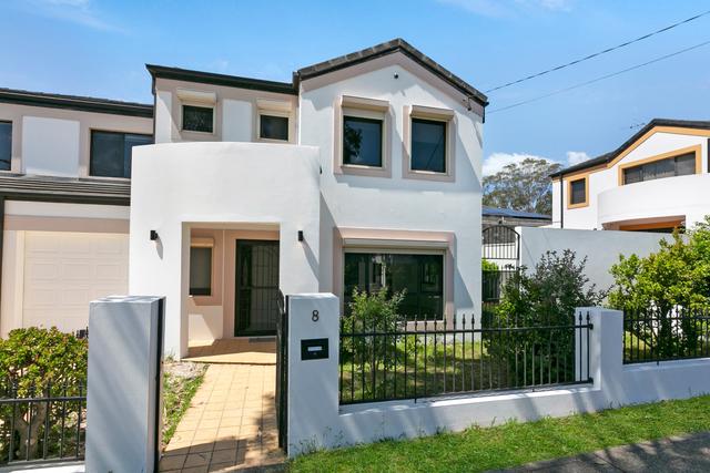 8 Walker St, NSW 2160