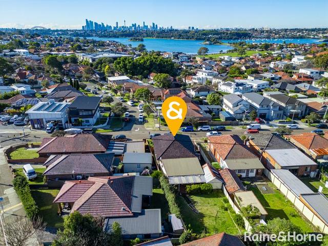 33 Lamrock Ave, NSW 2046