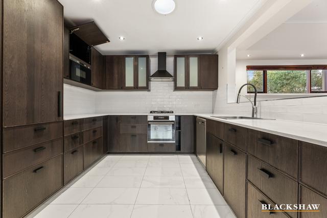 122 Monaro Crescent, ACT 2603
