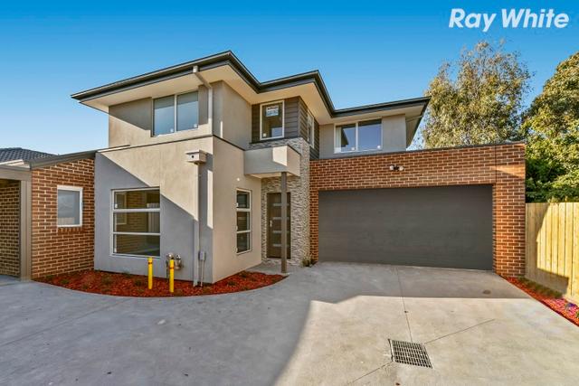 2/11 Elton Road, VIC 3156