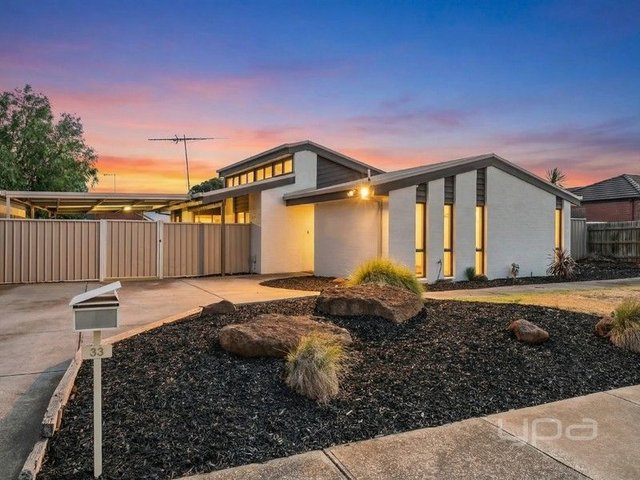 33 Black Dog Drive, VIC 3338