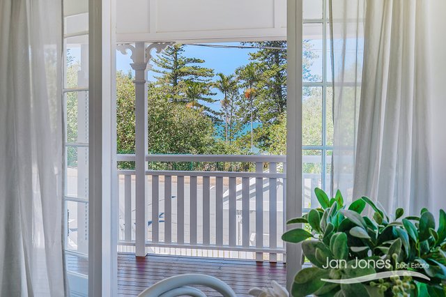 31 Marine Pde, QLD 4020