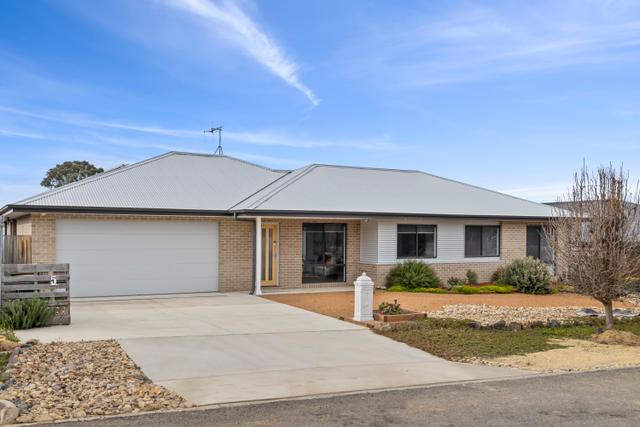 5 Helen Street, NSW 2582
