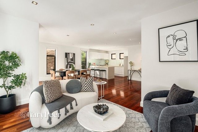 2/7 Wando Grove, VIC 3183