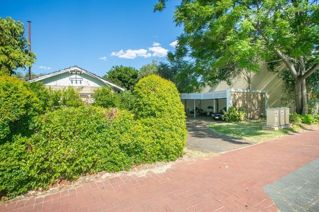 2/118a Broadway, WA 6009