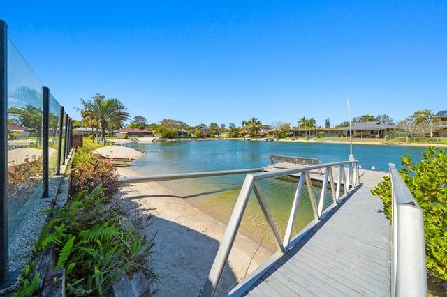 20 Blue Waters Crescent, NSW 2485