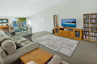 Lounge Room (2012-07-27)