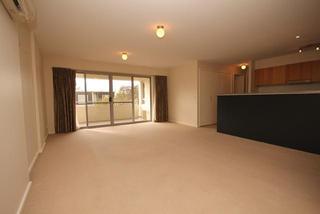 Dining/ Lounge (2013-12-06)