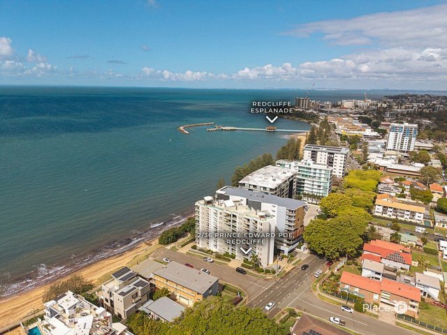 2/36 Prince Edward Parade, QLD 4020