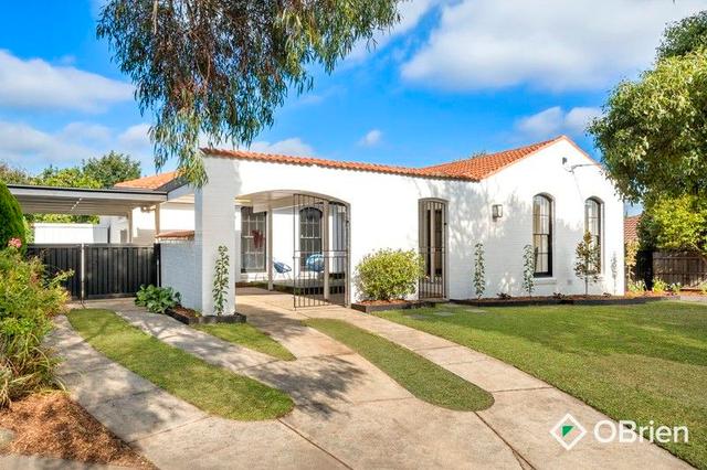 8 Napier Court, VIC 3199