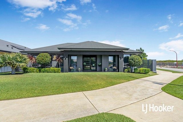 114 Castlewood Parkway, WA 6110