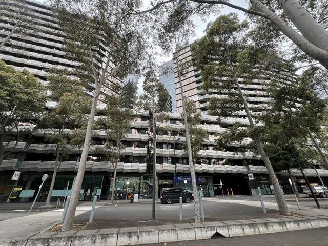 P104/12 Waterview Walk, VIC 3008
