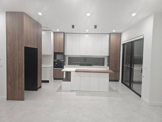 11 Hazelbrook St, NSW 2769