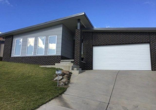 95 Brooklyn Drive, NSW 2650