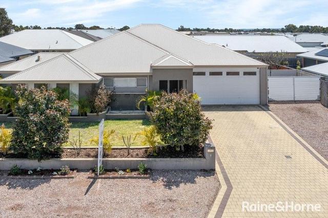 3 Badminton Cross, WA 6069