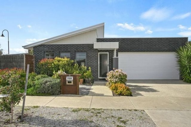 16A Curzon Drive, VIC 3226