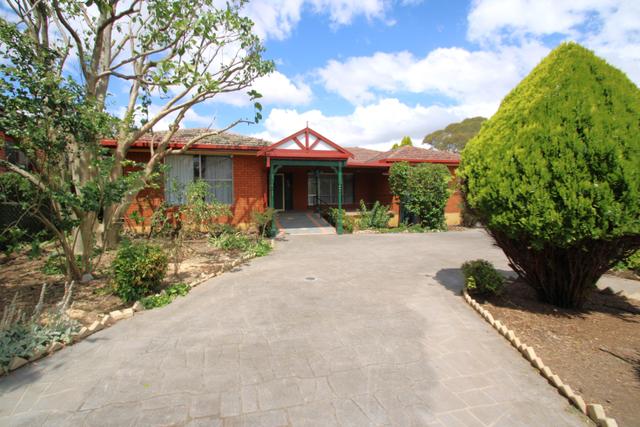 4 Kearneys Drive, NSW 2800