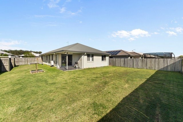 7 Cowrie Crescent, QLD 4505